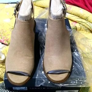 NWT open toe ankle wrap shoes
